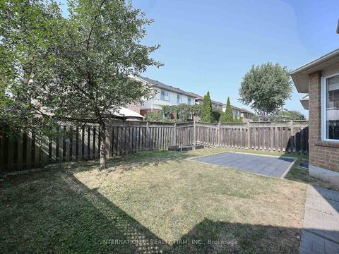 Photo 49 at 2382 Falkland Crescent, WT West Oak Trails, Oakville