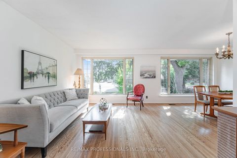Photo 6 at 6 Tapley Drive, Richview, Toronto