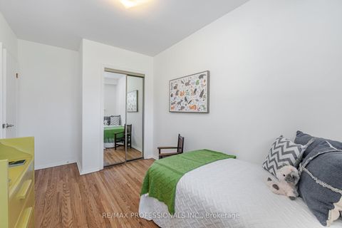 Photo 24 at 6 Tapley Drive, Richview, Toronto