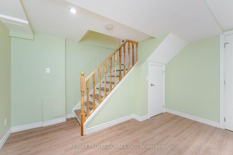 Photo 28 at 6 Tapley Drive, Richview, Toronto