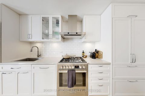 Photo 3 at TH-112 - 25 Malcolm Road, Leaside, Toronto