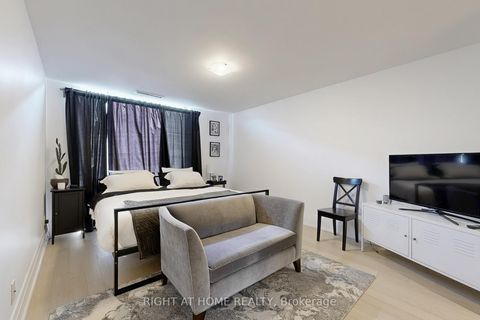 Photo 15 at TH-112 - 25 Malcolm Road, Leaside, Toronto