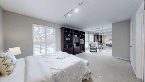 Photo 9 at 53 - 33 Proudbank Millway Way, Windfields, Toronto