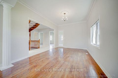 Photo 9 at 7 Earl Grey Court, Bayview Hill, Richmond Hill
