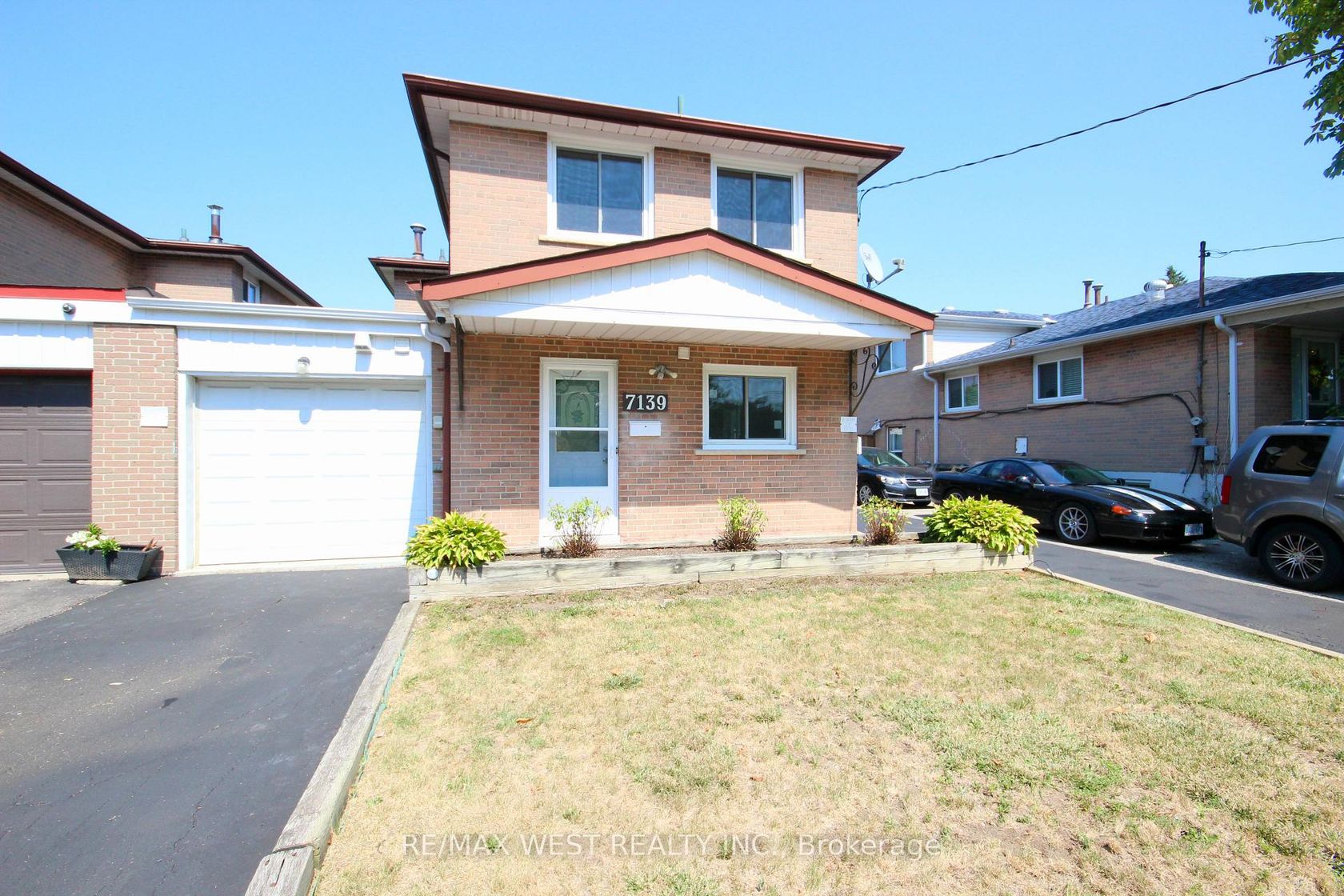 7139 Darcel Avenue, Malton, Mississauga 