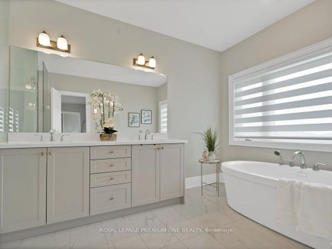 Photo 20 at 69 Crawford Drive, Nobleton, King