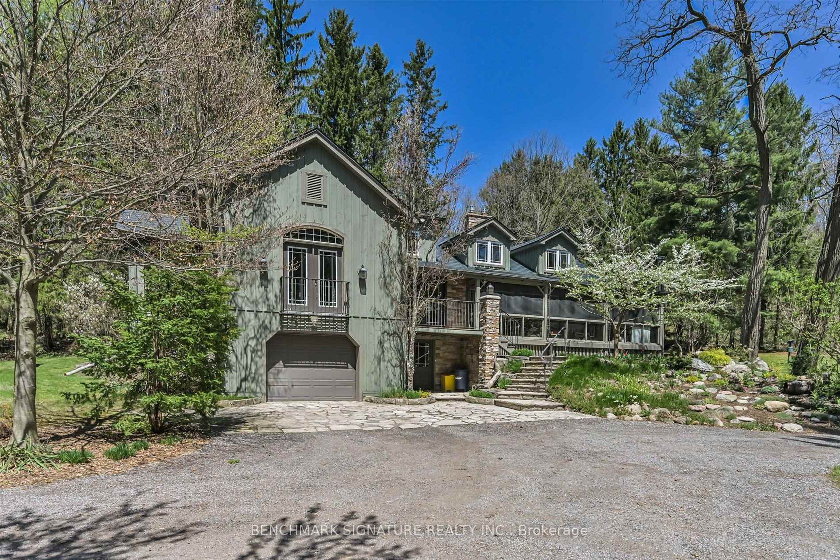 115 Fog Road, Rural King, King 