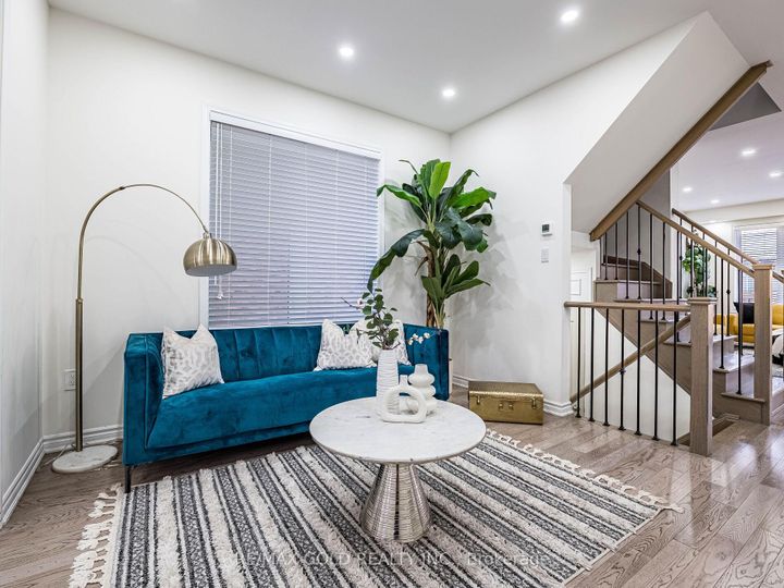 Photo 5 at 36 Feeder Street, Northwest Brampton, Brampton