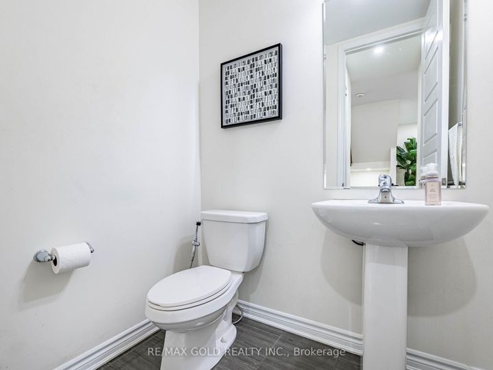 Photo 17 at 36 Feeder Street, Northwest Brampton, Brampton