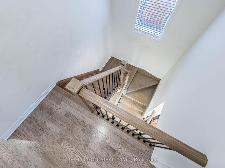 Photo 28 at 36 Feeder Street, Northwest Brampton, Brampton