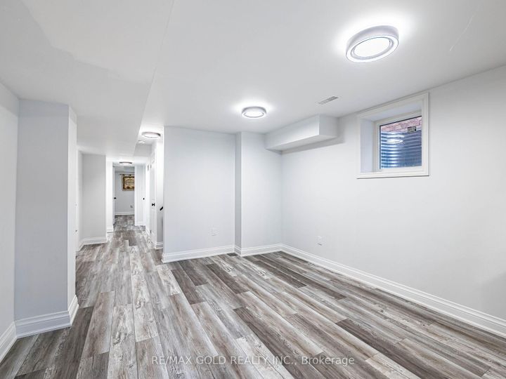 Photo 30 at 36 Feeder Street, Northwest Brampton, Brampton