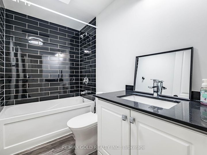 Photo 34 at 36 Feeder Street, Northwest Brampton, Brampton