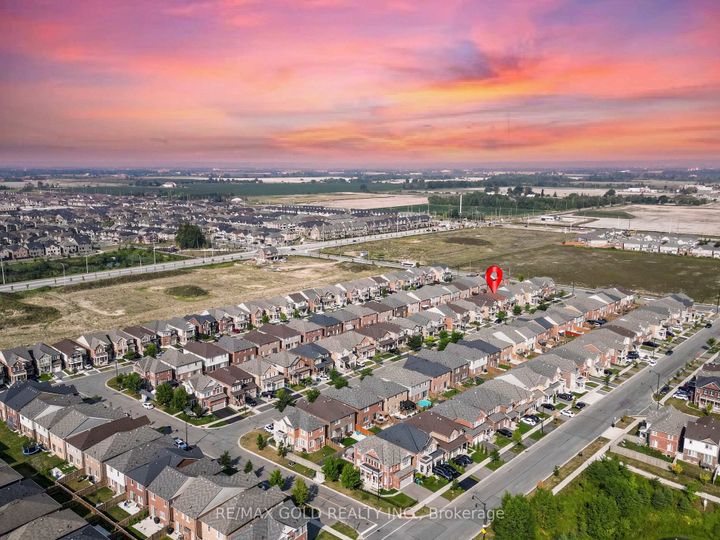 Photo 39 at 36 Feeder Street, Northwest Brampton, Brampton