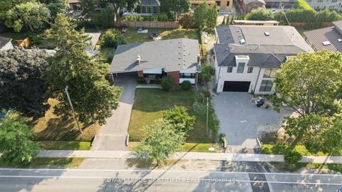 Photo 2 at 462 The Kingsway, Rosethorn, Toronto