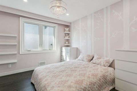 Photo 21 at 462 The Kingsway, Rosethorn, Toronto
