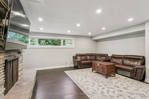 Photo 24 at 462 The Kingsway, Rosethorn, Toronto