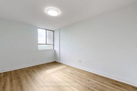 Photo 3 at 1506 - 1 Massey Square, Crescent Town, Toronto