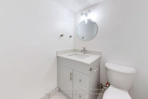 Photo 5 at 1506 - 1 Massey Square, Crescent Town, Toronto