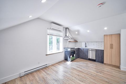 Photo 19 at 541 St Clarens Avenue, Junction, Toronto