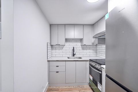 Photo 34 at 541 St Clarens Avenue, Junction, Toronto