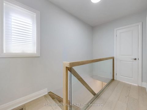 Photo 16 at 9 Lesmount Avenue, East York, Toronto