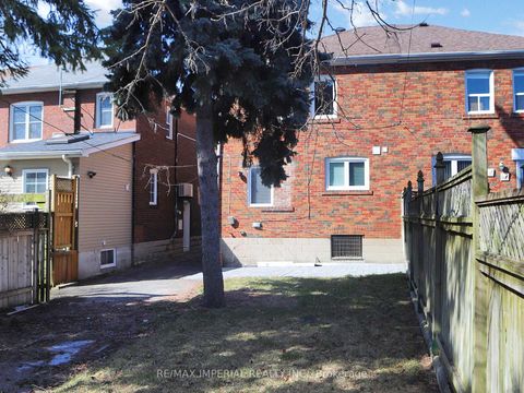 Photo 39 at 9 Lesmount Avenue, East York, Toronto