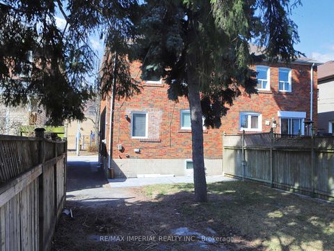 Photo 40 at 9 Lesmount Avenue, East York, Toronto