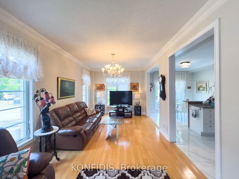 Photo 6 at 56 Mintwood Road, Patterson, Vaughan