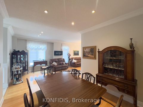 Photo 7 at 56 Mintwood Road, Patterson, Vaughan