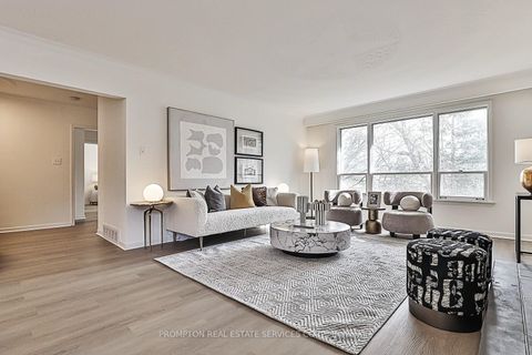 Photo 6 at 81 Maxome Avenue, Newtonbrook East, Toronto