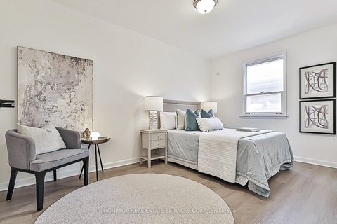 Photo 12 at 81 Maxome Avenue, Newtonbrook East, Toronto