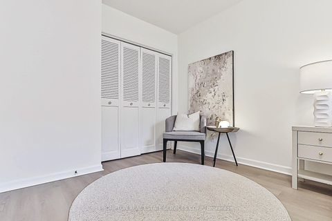 Photo 14 at 81 Maxome Avenue, Newtonbrook East, Toronto