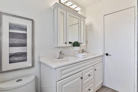 Photo 21 at 81 Maxome Avenue, Newtonbrook East, Toronto