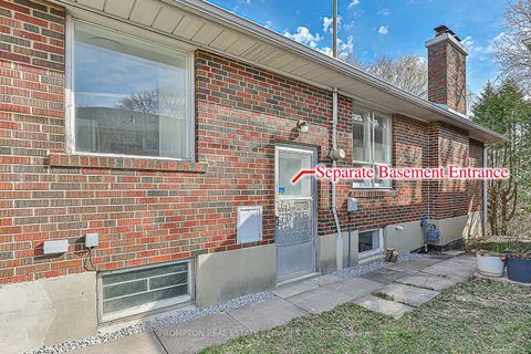 Photo 22 at 81 Maxome Avenue, Newtonbrook East, Toronto