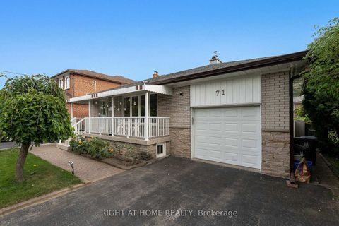 Photo 1 at 71 pleasant view Drive, Pleasant View, Toronto