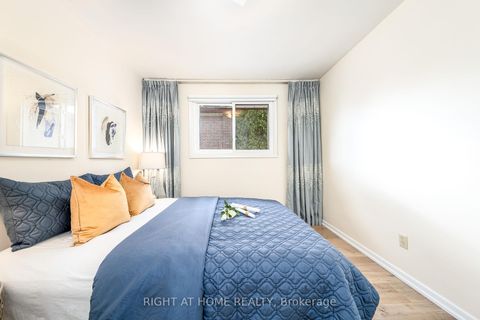 Photo 8 at 71 pleasant view Drive, Pleasant View, Toronto