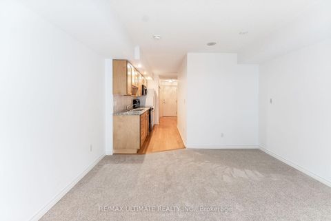 Photo 9 at 222 - 270 Wellington Street W, Waterfront Communities C1, Toronto