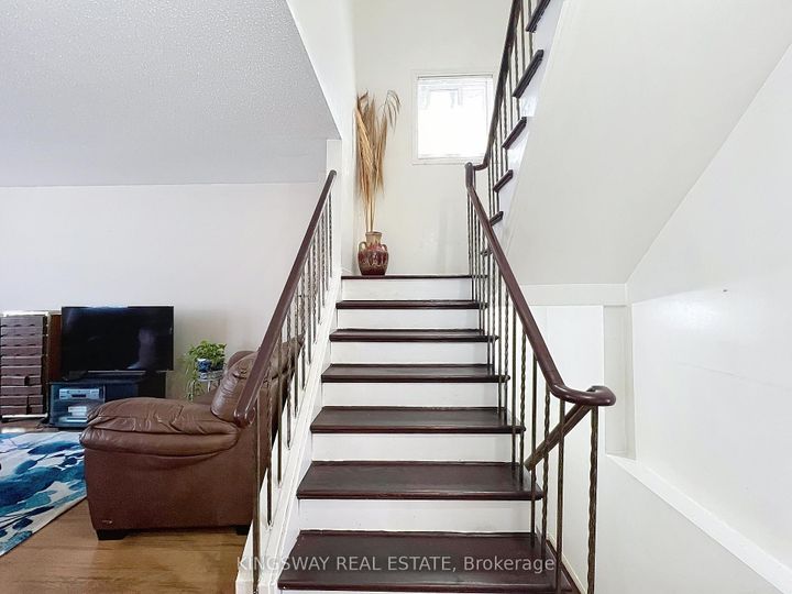Photo 24 at 55 Copperwood Square, Milliken, Toronto