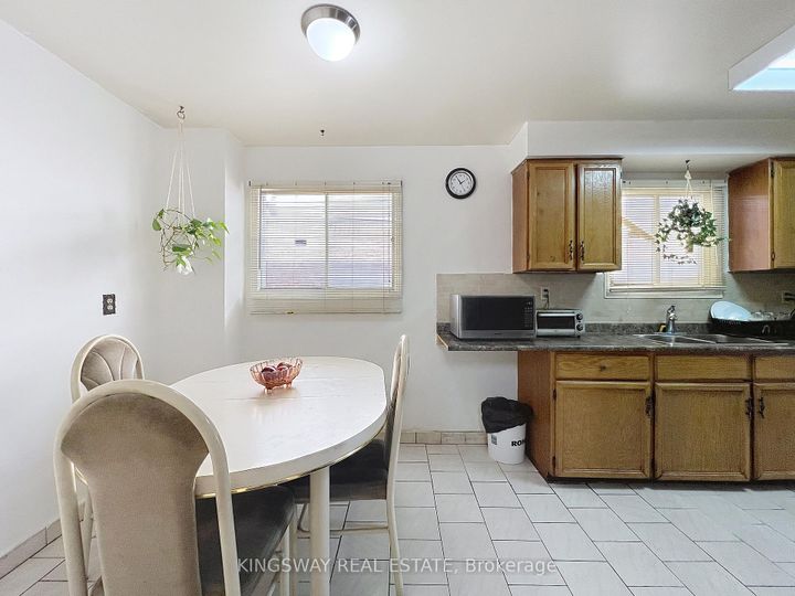Photo 36 at 55 Copperwood Square, Milliken, Toronto