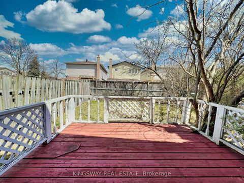 Photo 11 at 55 Copperwood Square, Milliken, Toronto