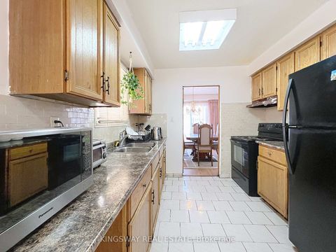 Photo 41 at 55 Copperwood Square, Milliken, Toronto