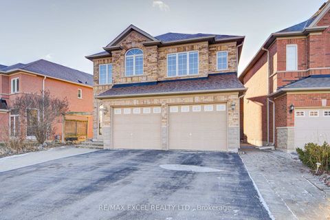 Photo 3 at 23 Lena Drive, Rouge Woods, Richmond Hill