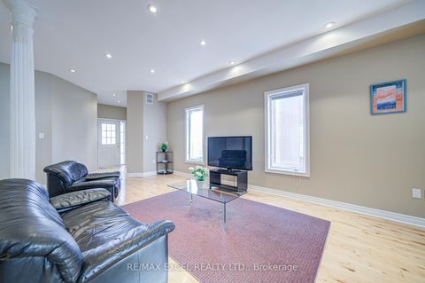 Photo 9 at 23 Lena Drive, Rouge Woods, Richmond Hill