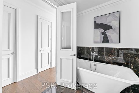 Photo 16 at 4804 - 311 Bay Street, Bay Street Corridor, Toronto