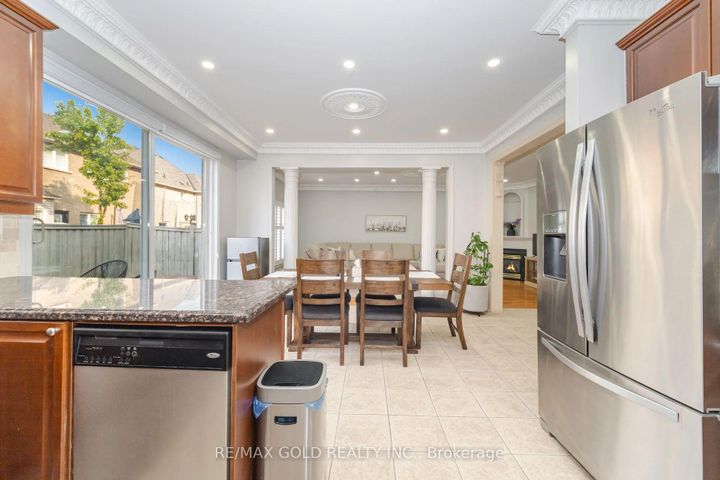 Photo 14 at 41 Leparc Road, Vales of Castlemore North, Brampton