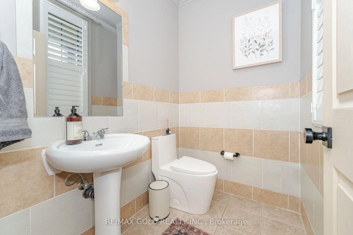 Photo 20 at 41 Leparc Road, Vales of Castlemore North, Brampton