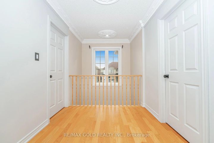 Photo 24 at 41 Leparc Road, Vales of Castlemore North, Brampton