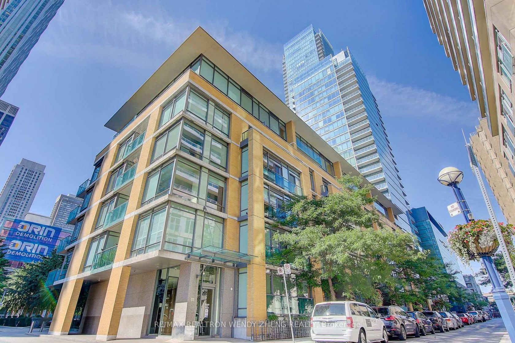 411 - 21 Scollard Street, Annex, Toronto 