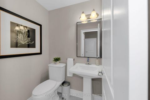 Photo 4 at 3040 Eberly woods Drive, GO Glenorchy, Oakville