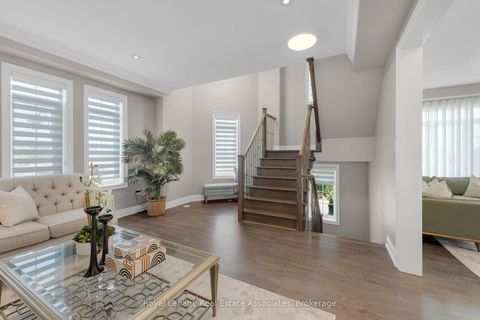 Photo 11 at 3040 Eberly woods Drive, GO Glenorchy, Oakville